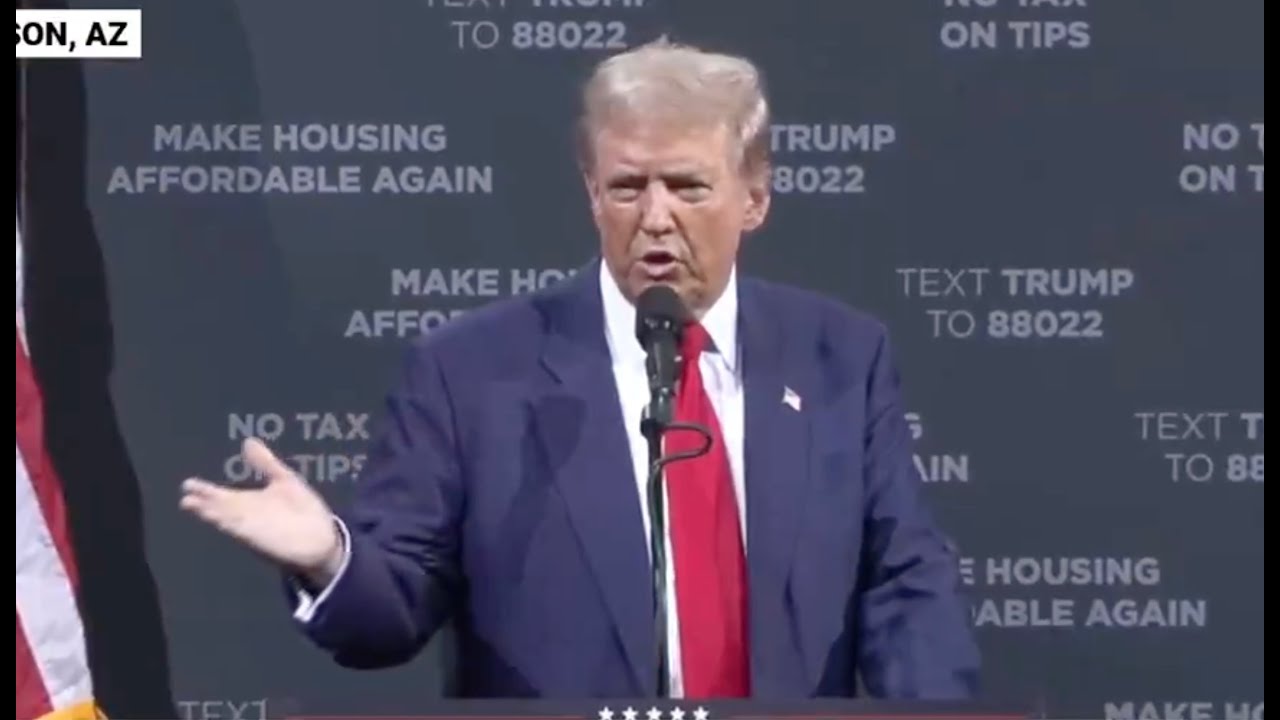 Trump goes FULLY SENILE on stage at his OWN rally